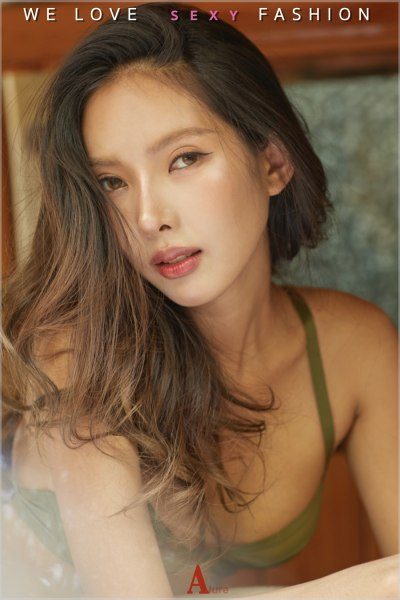 ออมสิน เมธันยวีย์ ภิวัฒธนพล A'lure Fashion Vol. 122 Aomsin
