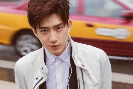 ตามไปส่อง 7 หนุ่มหล่อไอดอลจีนที่มีผลงานในซีรีส์-ภาพยนตร์เรื่องดัง