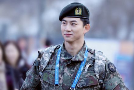 5 เหตุผลที่ทำให้แฟนๆ ตกหลุมรักพลทหารแทคยอน