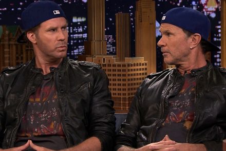 รวม 10 คู่ร็อคสตาร์และดาราที่หน้าเหมือนกันเป๊ะ! 