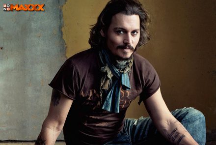 11 สิ่งที่ จอห์นนี่ เดปป์ ทุ่มเงินไม่อั้น (1 ในนั้นคือสั่งปืนใหญ่มายิงอัฐิเพื่อนขึ้นฟ้า!)