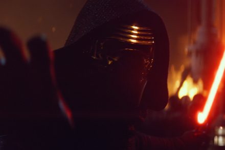 7 ข้อน่ารู้เกี่ยวกับ Kylo Ren วายร้ายหน้าใหม่ใน Star Wars: The Force Awakens