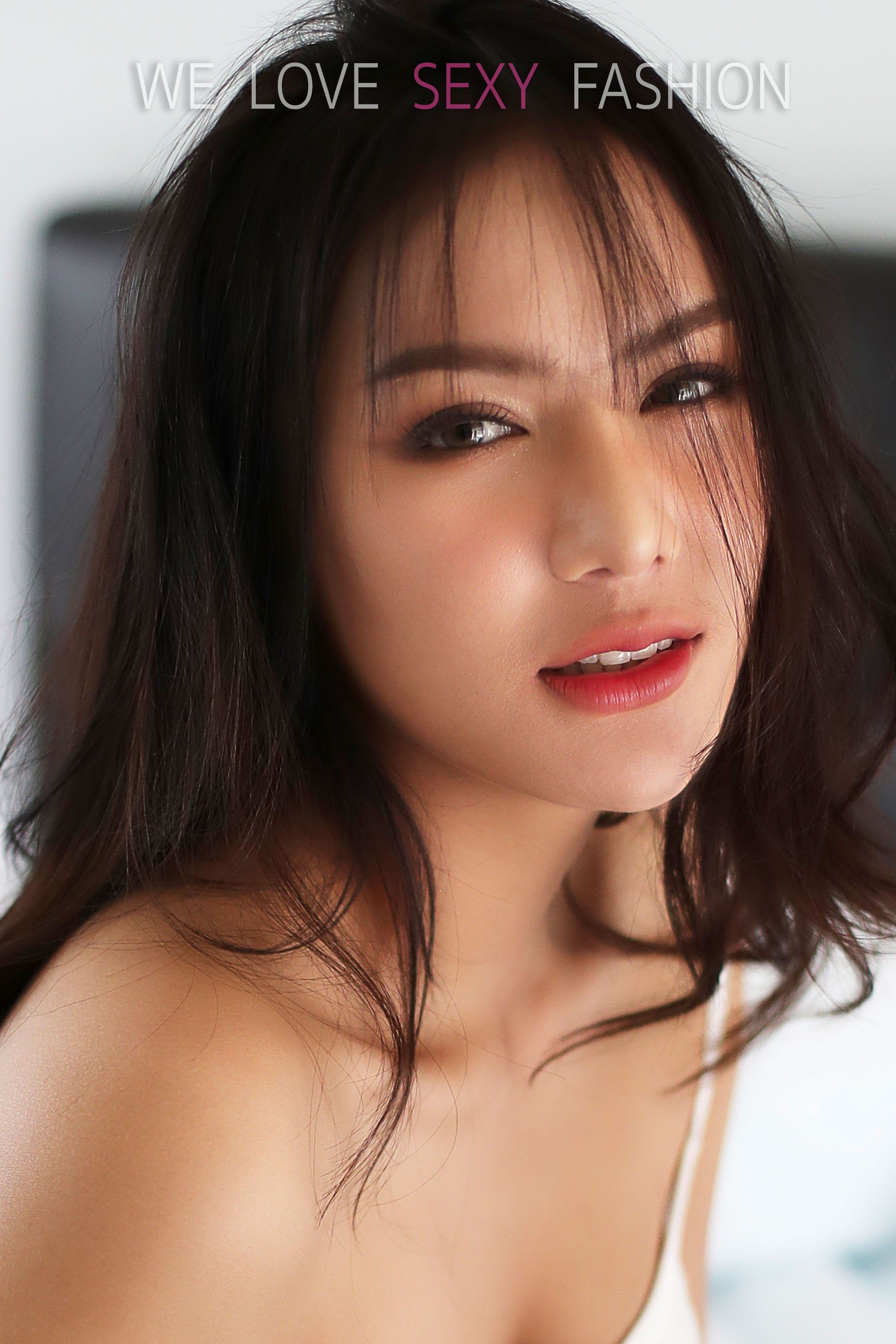 ปุ๊กกี้ พิมพ์มาดา ทองคำ A'lure Fashion Vol. 142 Pukky