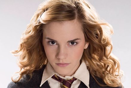 รวม 10 เรื่องที่น่าสนใจของสาวน้อยผู้น่ารัก Emma Watson