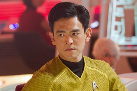 John Cho เผยตัวละคร Hikaru Sulu ใน Star Trek แท้จริงแล้วเป็นเกย์