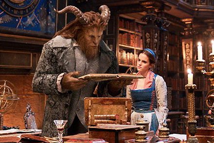 Emma Watson นำทัพ! รวมเซตภาพจากภาพยนตร์ Beauty and the Beast