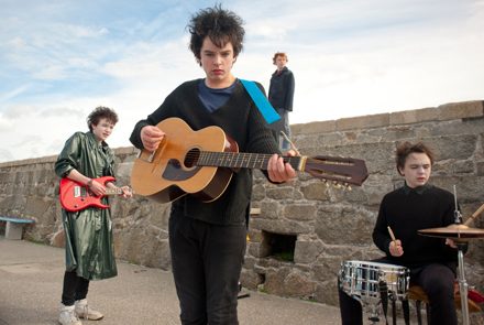 เผยข้อมูลลับ! ตัวละครจากหนัง Sing Street มีตัวตนจริงๆ 