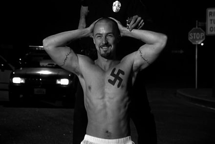 American History X ภาพยนตร์เหยียดผิวสุดโต่งที่ทุกคนควรดู