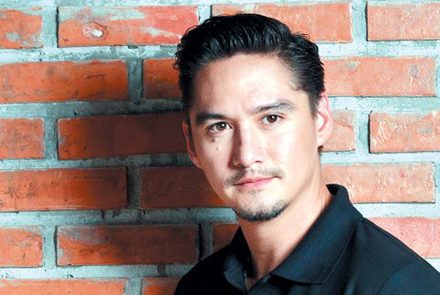 14 พระเอกหนังร้อยล้านของไทย