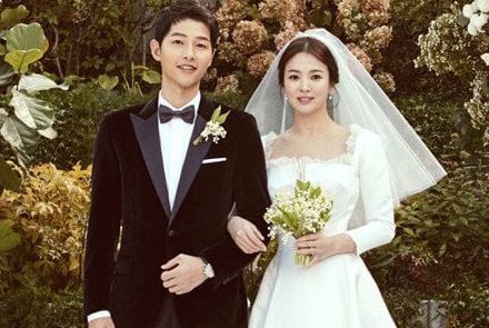 ส่องอดีต 5 คู่รักซุปตาร์ที่เลิกรากันแล้วสะเทือนทั้งวงการ