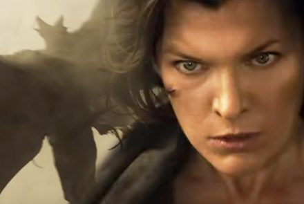 Alice สู้กับมังกรซอมบี้ในตัวอย่างใหม่ Resident Evil: The Final Chapter