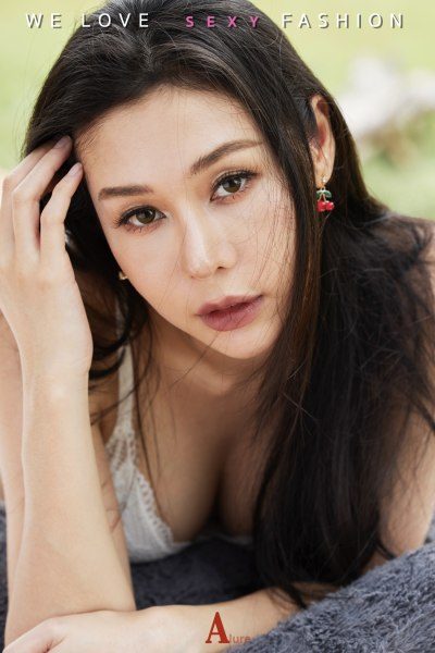 ลูกกวาง ธีรพร สุขภาคี A'lure Fashion Vol. 117 Luuk Kwang